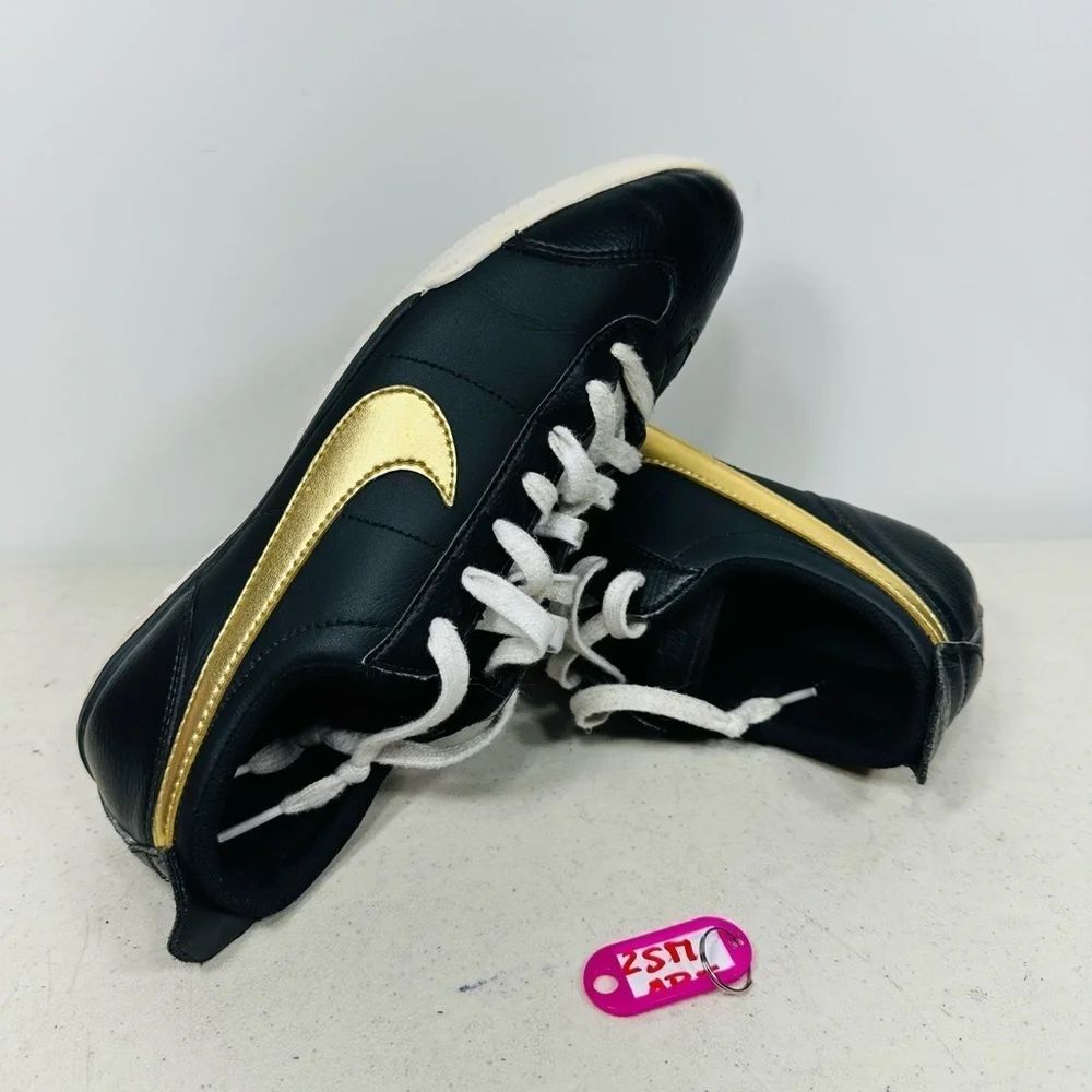 Women’s Nike 454408-004 size 9